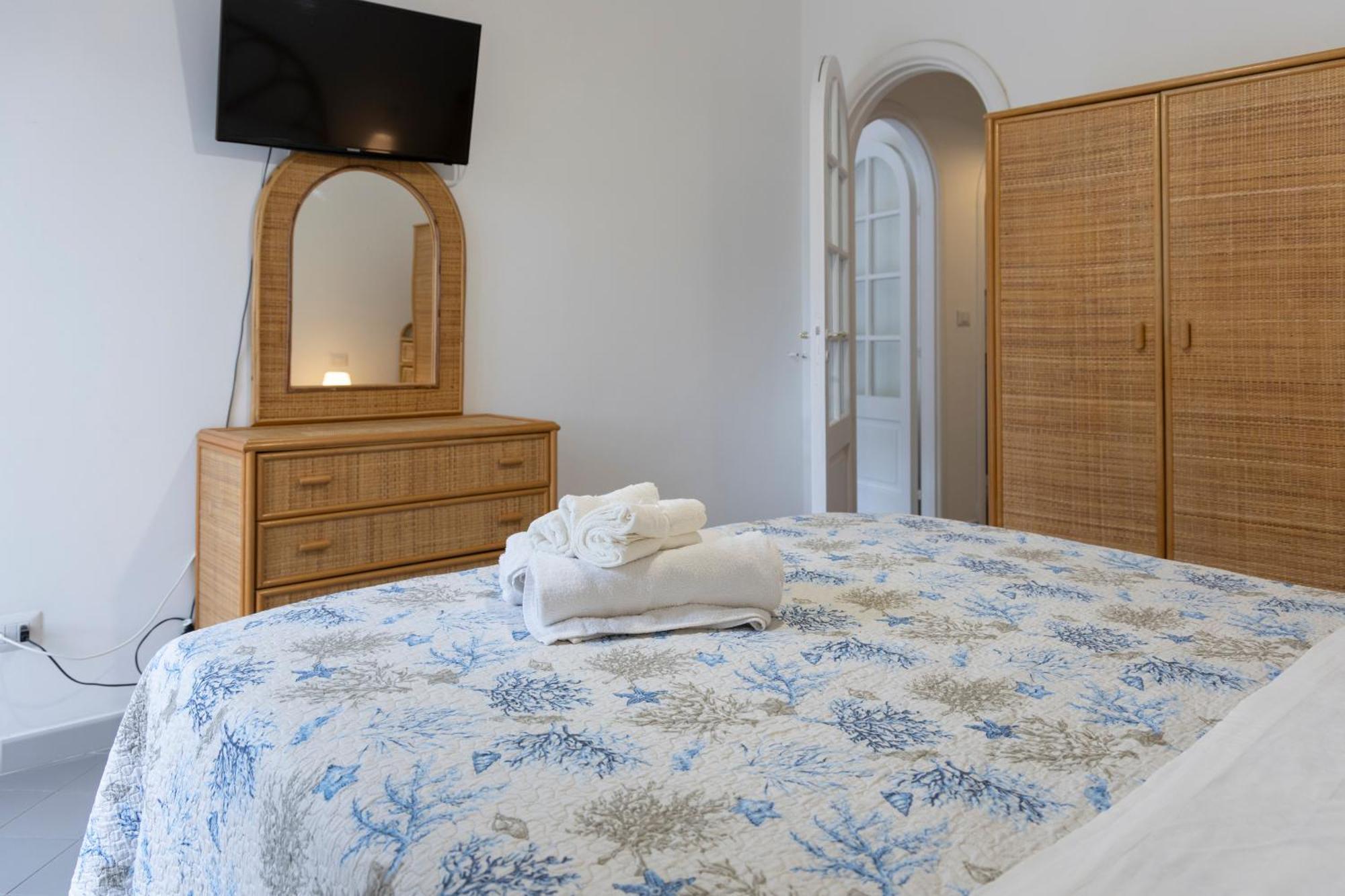 Casa Flavia Positano Center - 5 Minutes To Beach And 4 Air Conditioning Bagian luar foto