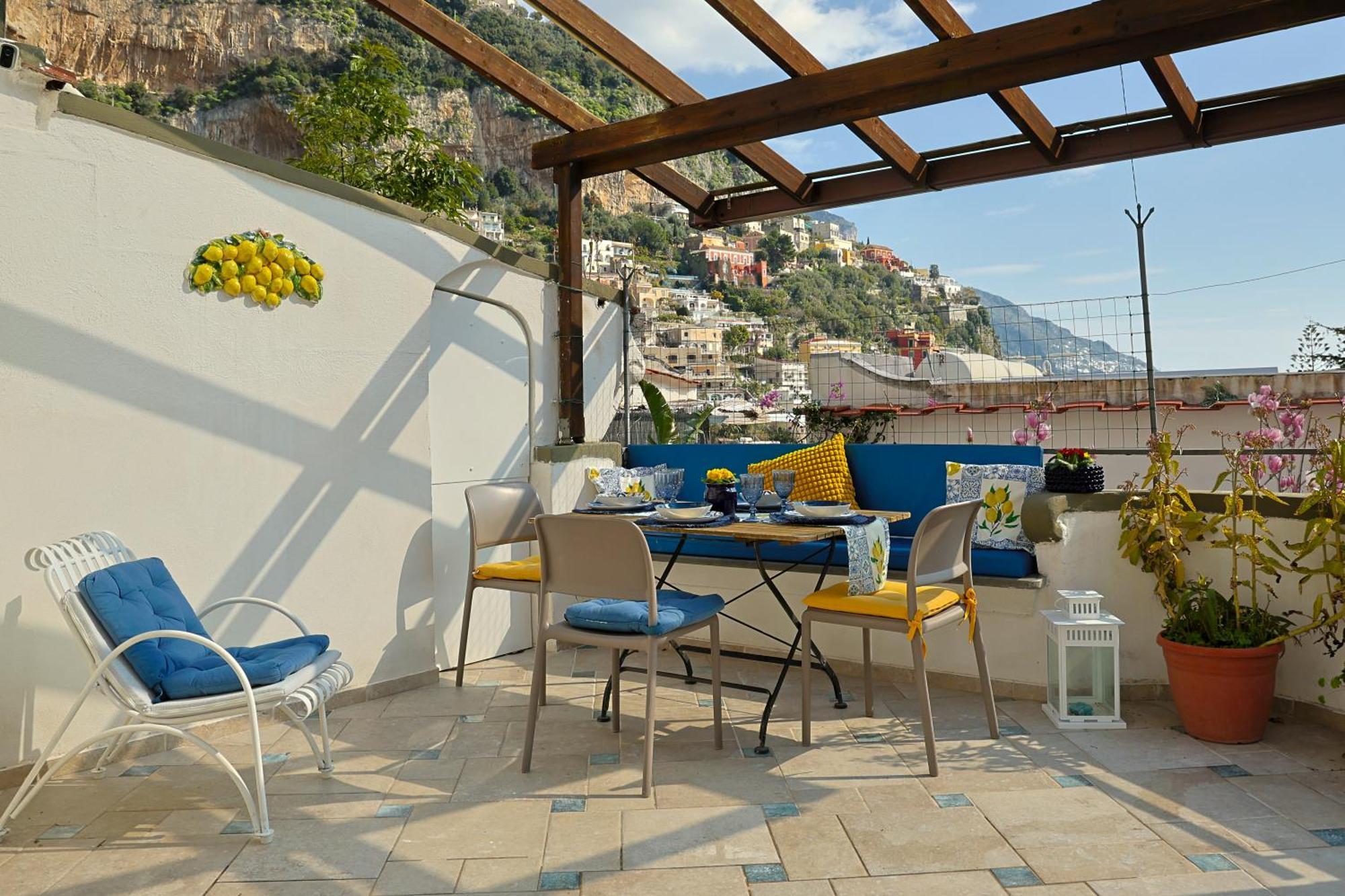 Casa Flavia Positano Center - 5 Minutes To Beach And 4 Air Conditioning Bagian luar foto